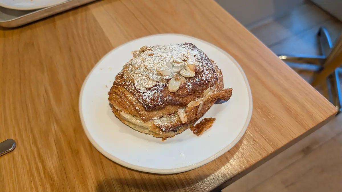 Think Pastry – patisserie in Abbeyhill Colonies, Edinburgh